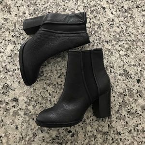 Kenneth cole 5M lennon booties